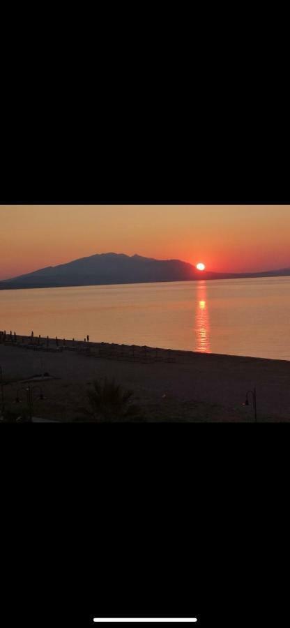 Villa Un Bel Posto Sea View Nea Vrasna Exterior foto